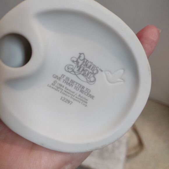 👍 Precious Moments Policeman. C2 - Picture 6 of 6